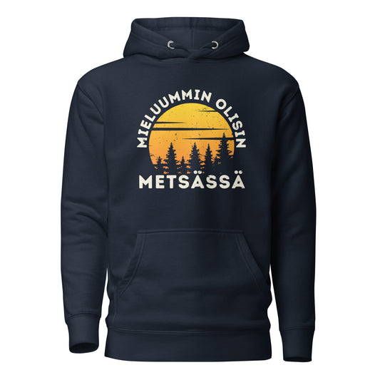 Mieluummin olisin metsässä - laivaston sininen huppari.  Metsän siluetti auringonlaskussa.