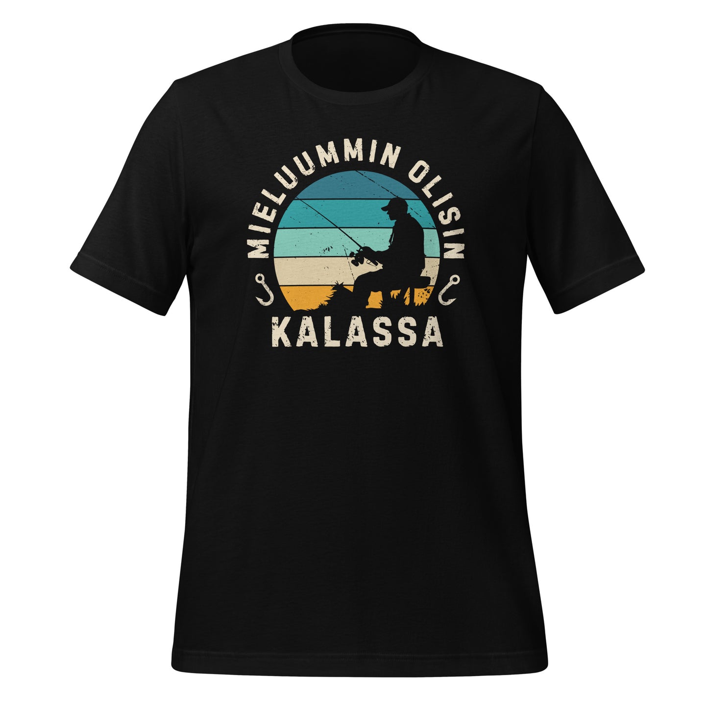 Mieluummin olisin kalassa T-paita – retrohenkinen kalastusteemainen design, jossa siluetti kalastajasta auringonlaskussa, sopii kalastuksen ystäville