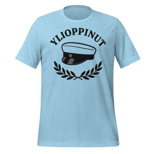 Vaalean sininen t-paita. Mustavalkoinen ylioppilaslakki, laakeriseppele ja teksti “Ylioppinut” graafisessa kuvituksessa